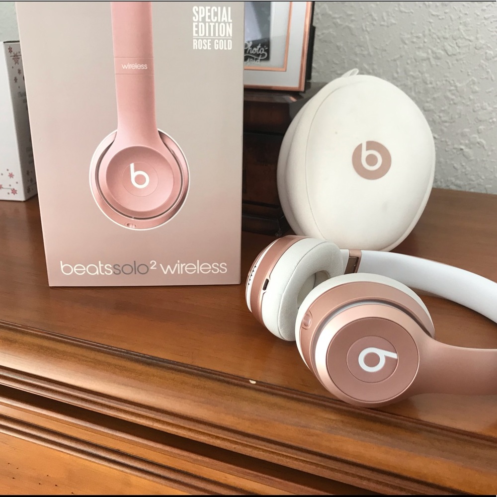 Beats By Dre Wireless Limited Edition Rose Gold